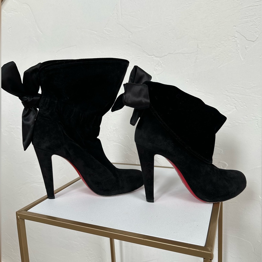 Christian Louboutin Kristofa bootie size 39